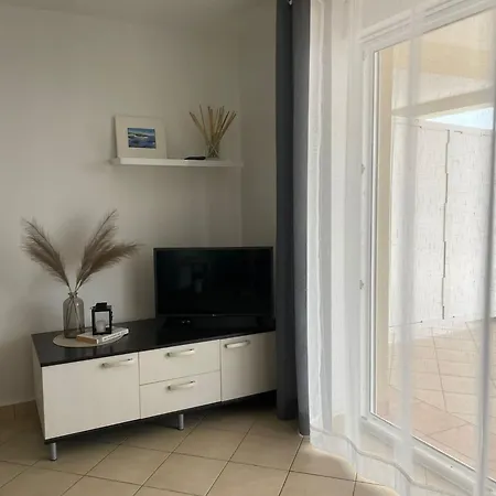 Apartment Mirela 2